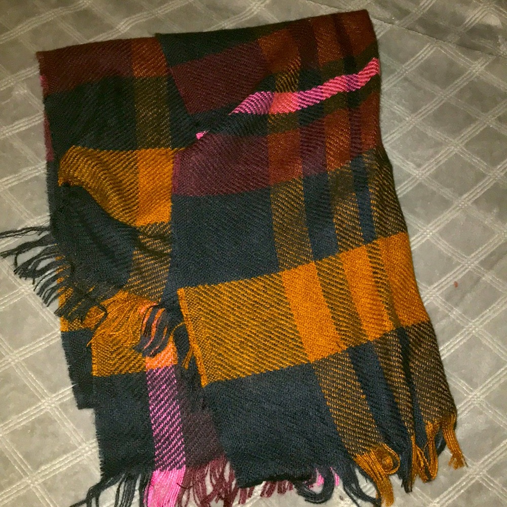 Beautiful thick scarf